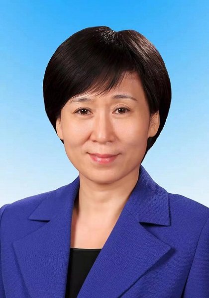 侯红同志简介侯红,女,汉族,1967年1月生,河南社旗人,中共党员,中央