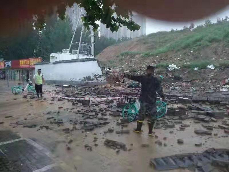 抗击汛情 丰庆基干民兵勇冲在前