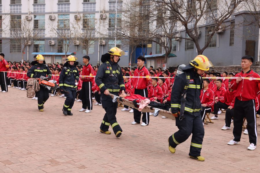 學校在原有武校課程範圍基礎上,構建以遊學研學,健身休閒,競賽表演