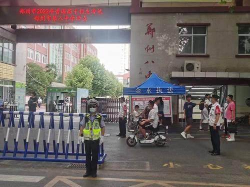 严查噪音扰民，郑州交警为中招考试保驾护航