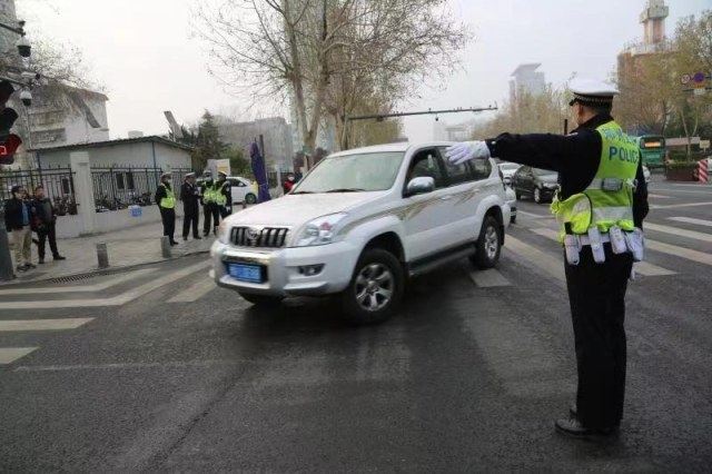 清明只有一天假期！郑州交警提醒：这些易堵路段更要避开