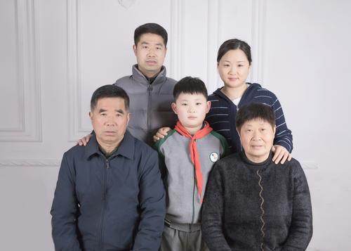 郑州3户家庭上榜2023年全国“最美家庭”