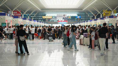 7月1日起铁路暑运启动，郑州预计发送旅客3300万人